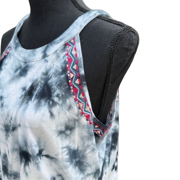NWT Torrid Halter Sleeveless Tunic HighNeck Embroidered BlackWhite TieDye 12 L 0 - Picture 8 of 16